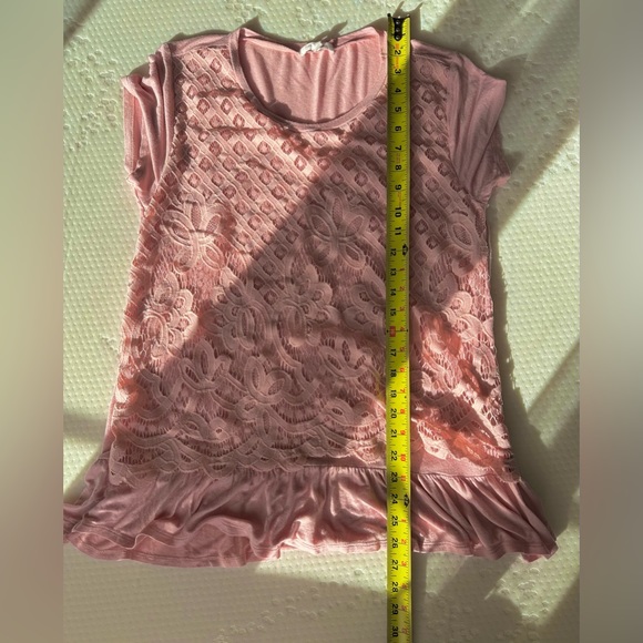 MAURICES Foral Lace Overlay Shortsleeved Blouse Size: Medium - Picture 6 of 8